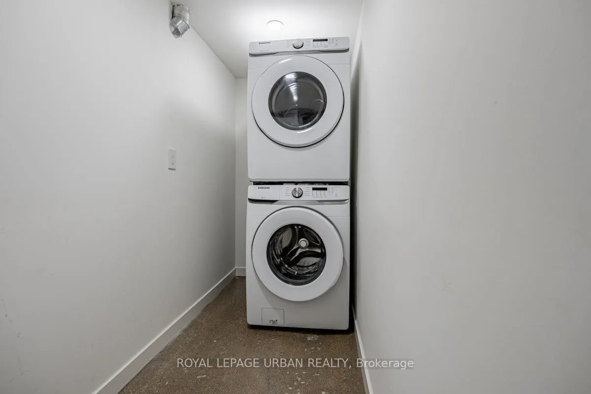 Photo 28 of 571 Rogers Road, Toronto, Keelesdale-Eglinton West — HOMEH