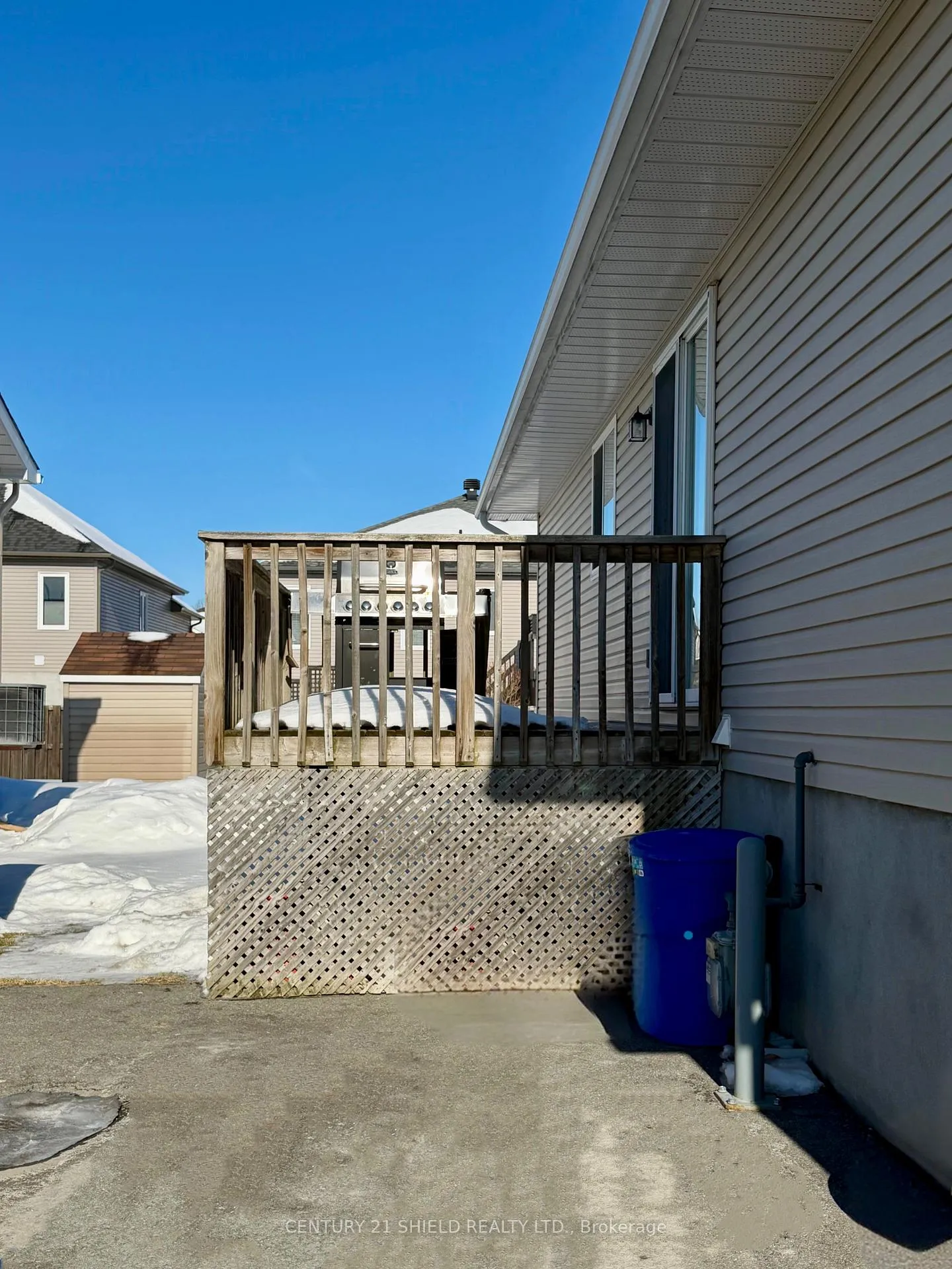 Photo 3 of 101 Mckenzie Street W, Cornwall — HOMEH