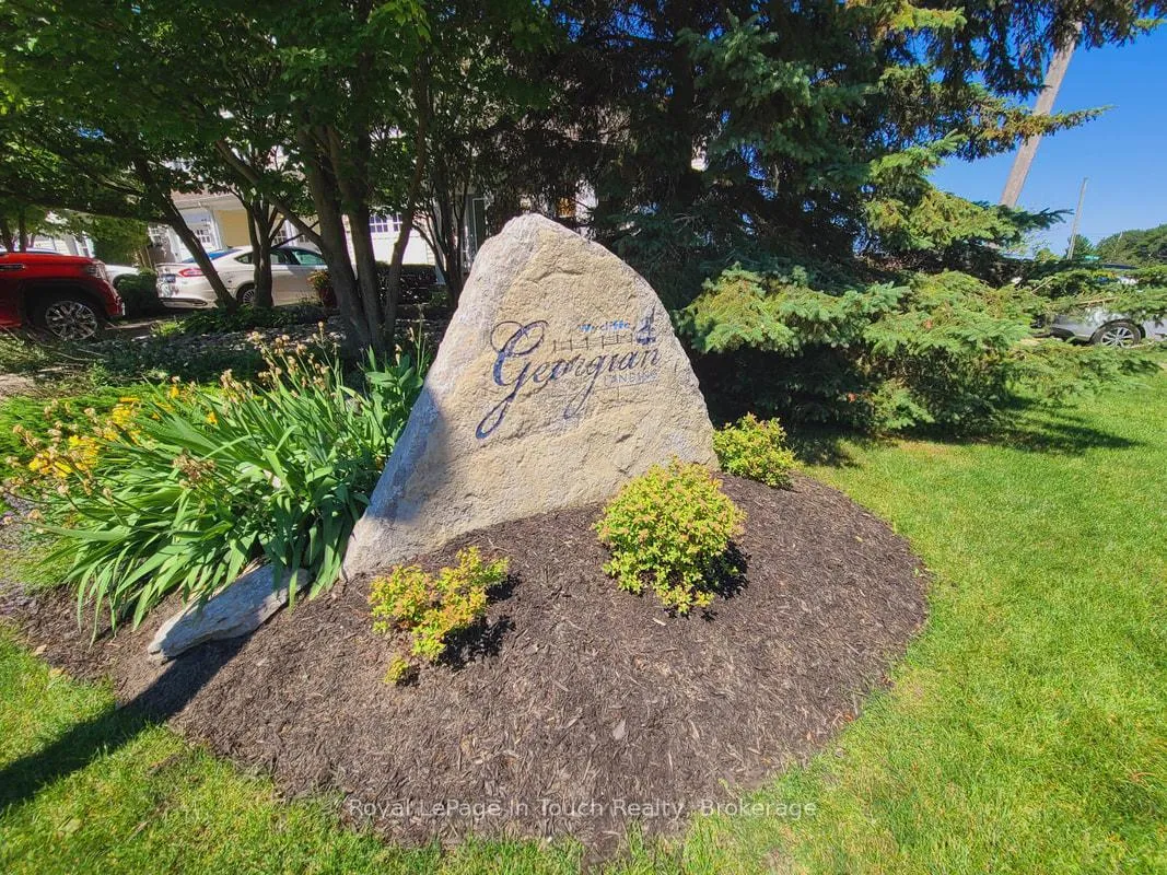 Photo 18 of 102 Wycliffe Cove, Tay, Victoria Harbour — HOMEH