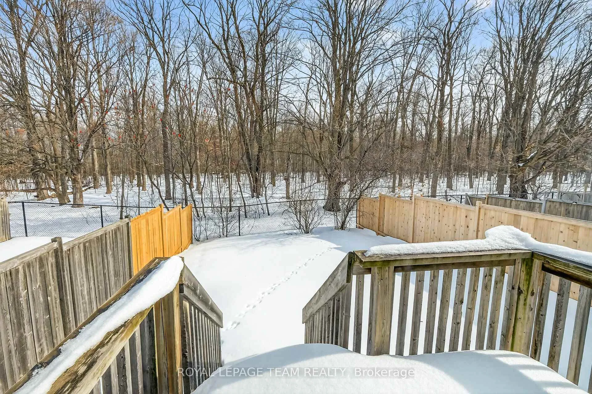 Photo 38 of 124 Tacom Circle, Ottawa, Barrhaven - Strandherd — HOMEH