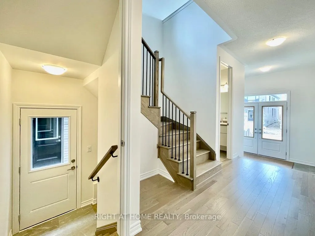 Photo 8 of 62 Gemini Drive, Barrie, Rural Barrie Southeast — HOMEH
