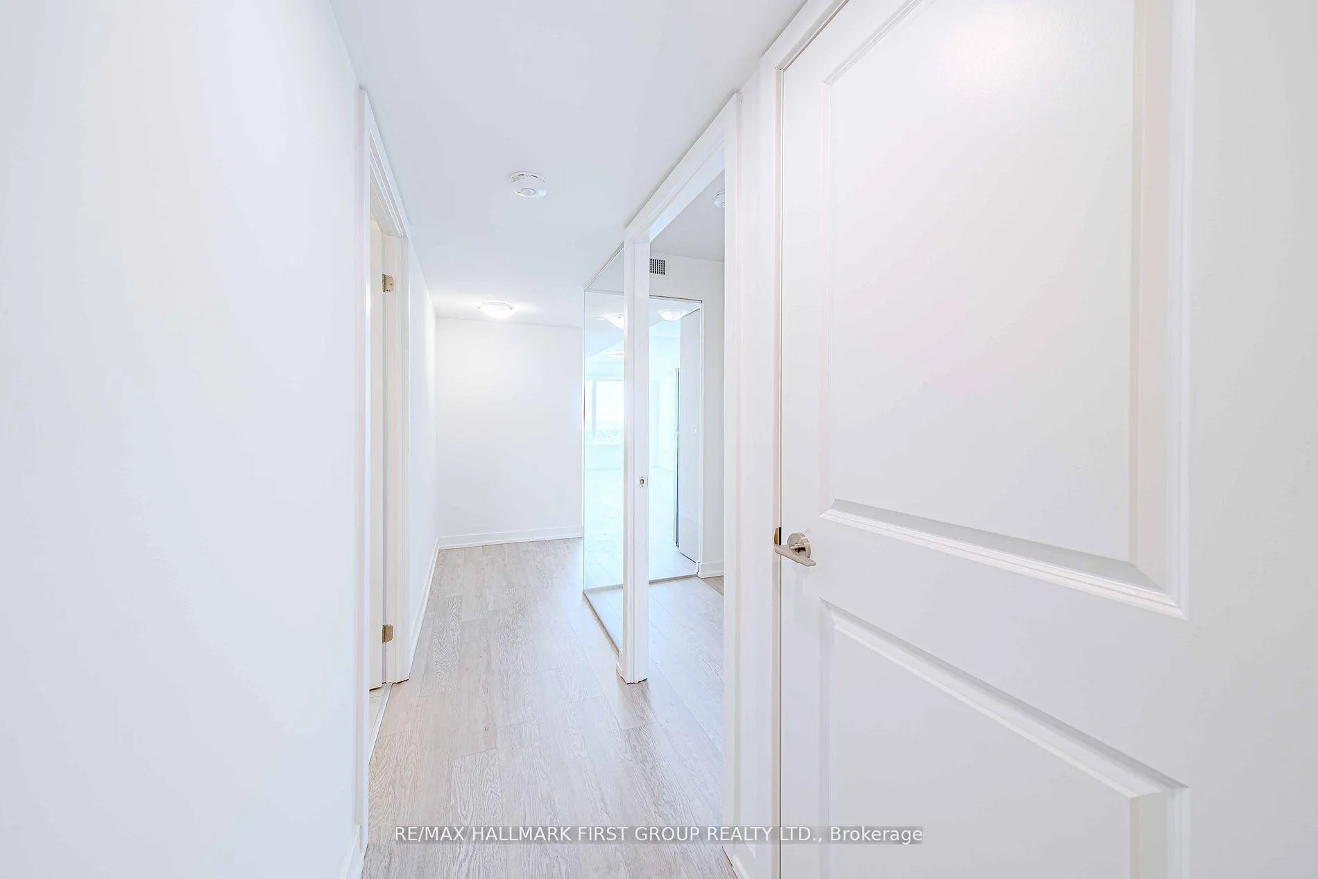 Photo 10 of Unit 1903, 1435 Celebration Drive, Pickering, Bay Ridges — HOMEH