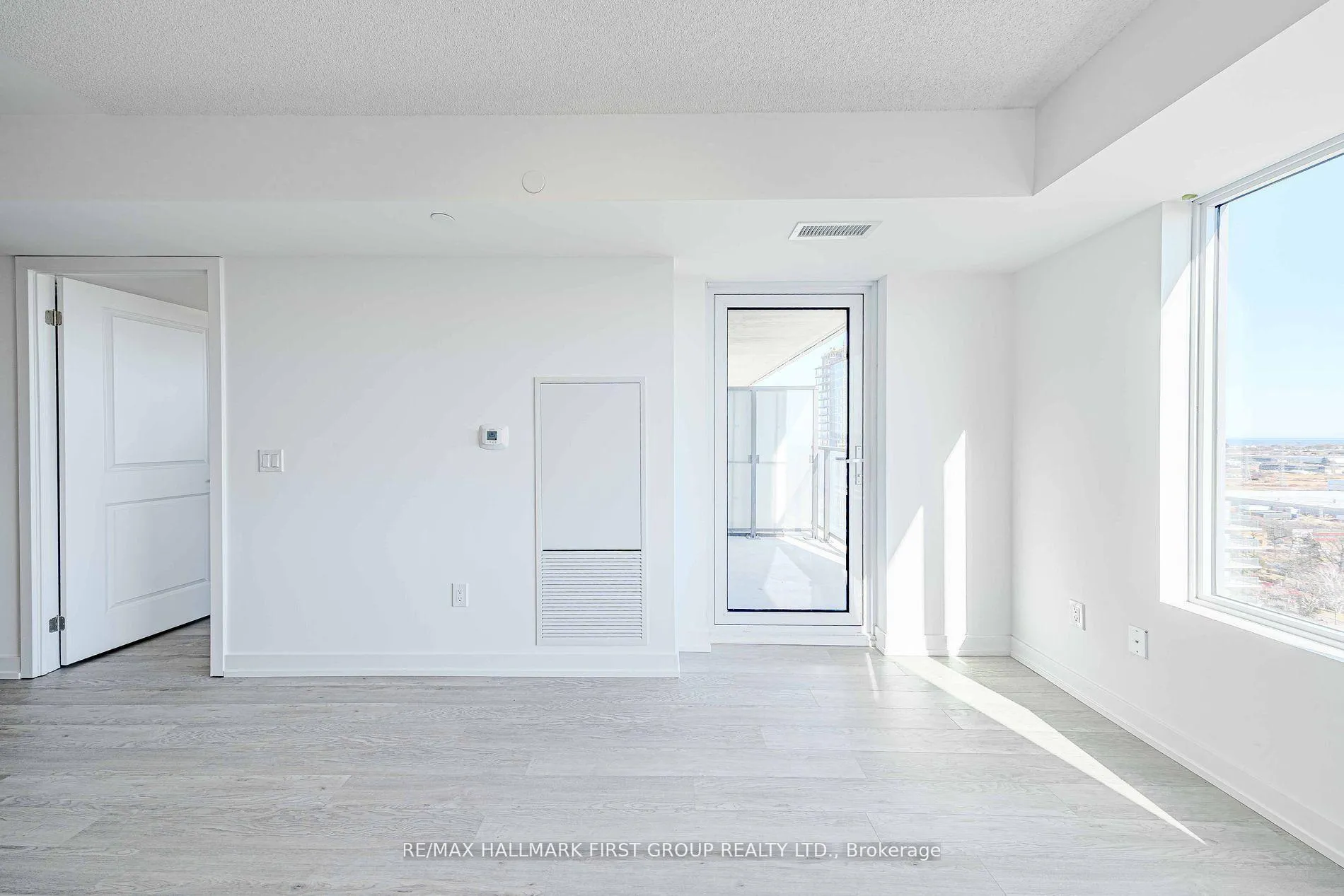 Photo 15 of Unit 1903, 1435 Celebration Drive, Pickering, Bay Ridges — HOMEH
