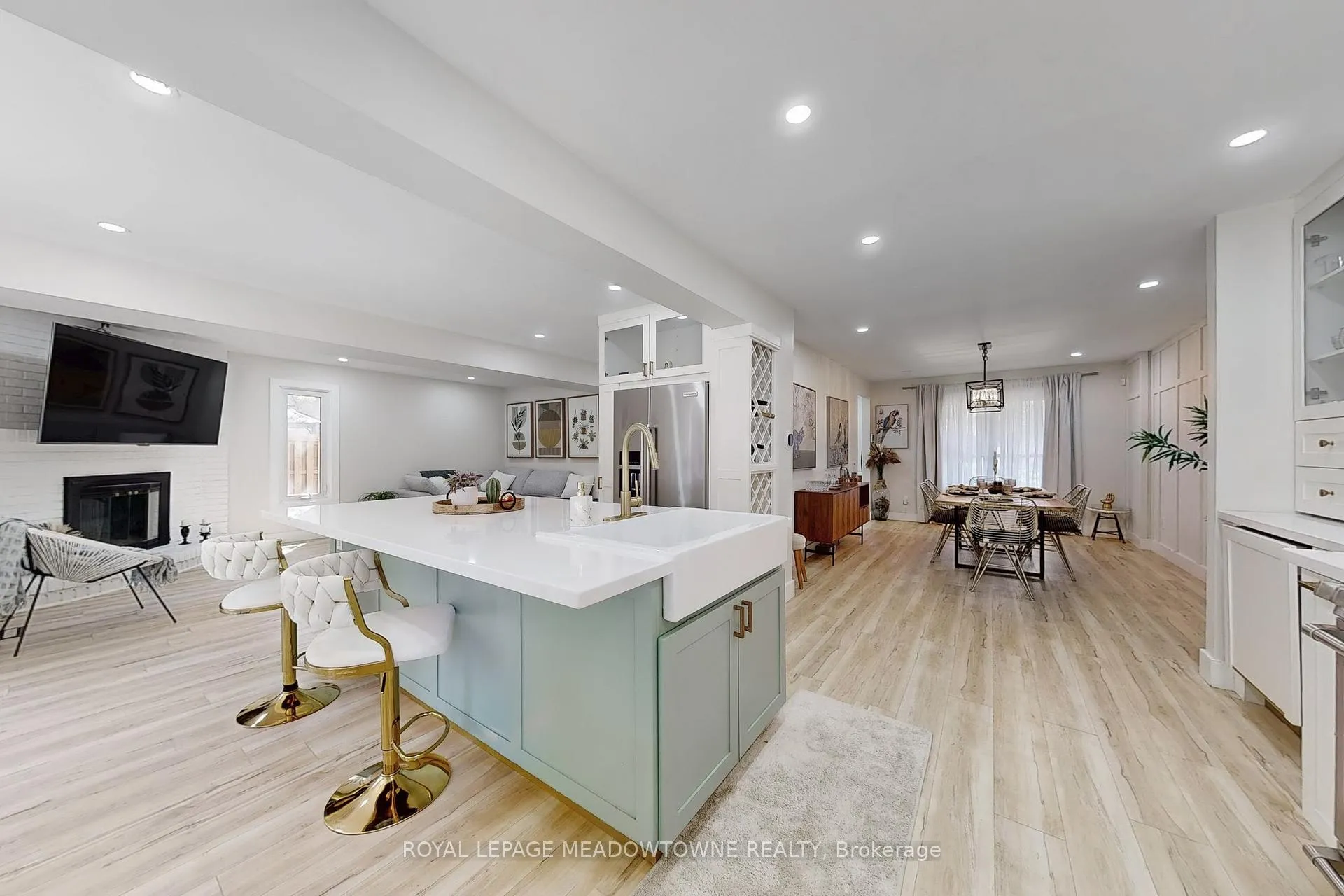 Photo 13 of 365 Celtic Drive, Hamilton, Stoney Creek — HOMEH