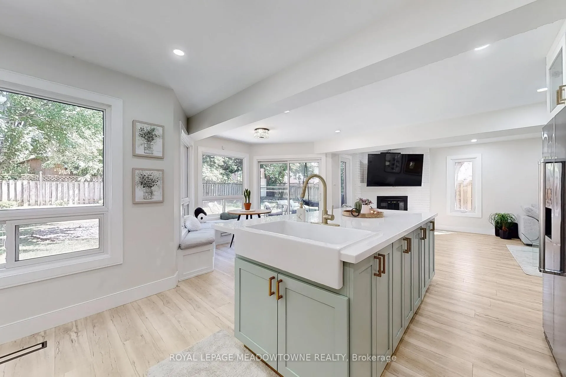 Photo 14 of 365 Celtic Drive, Hamilton, Stoney Creek — HOMEH