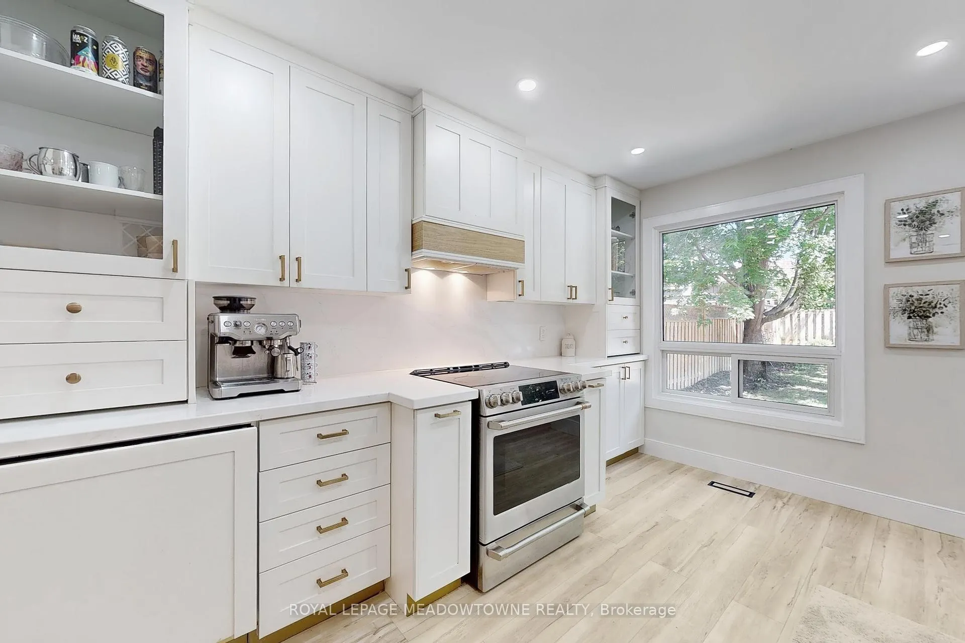 Photo 16 of 365 Celtic Drive, Hamilton, Stoney Creek — HOMEH