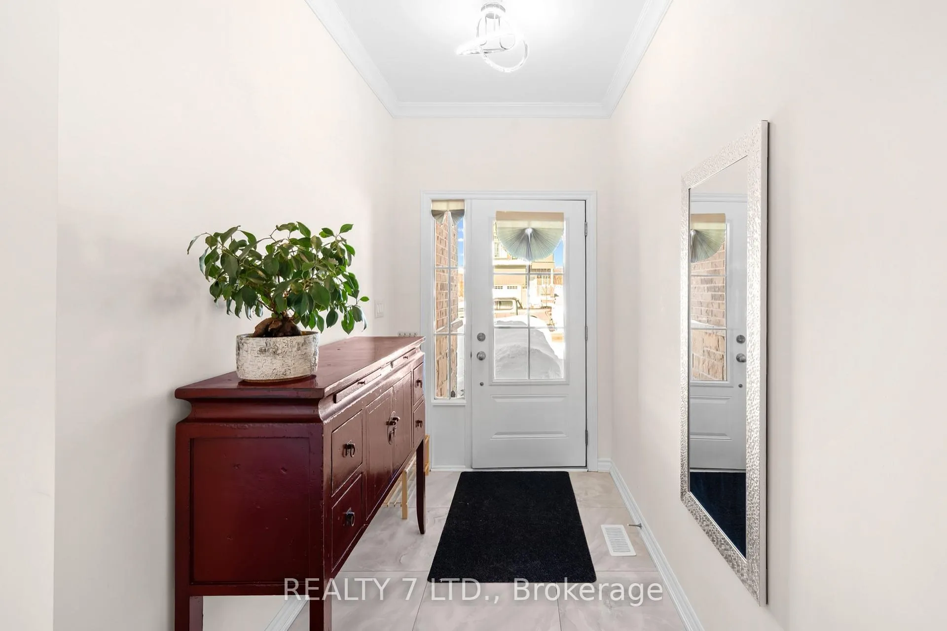 Photo 6 of 31 Hillcroft Way, Kawartha Lakes, Bobcaygeon — HOMEH