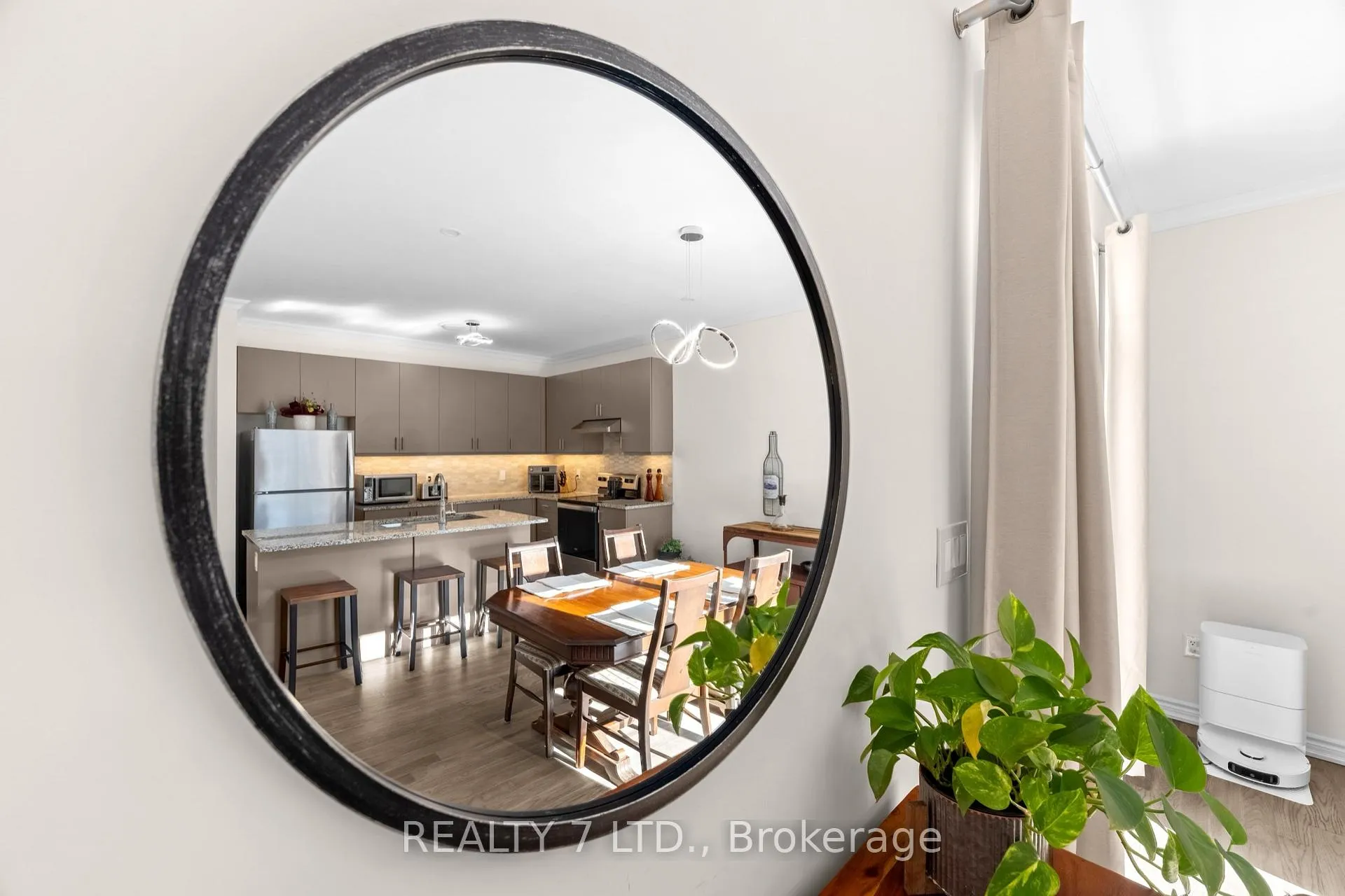 Photo 14 of 31 Hillcroft Way, Kawartha Lakes, Bobcaygeon — HOMEH