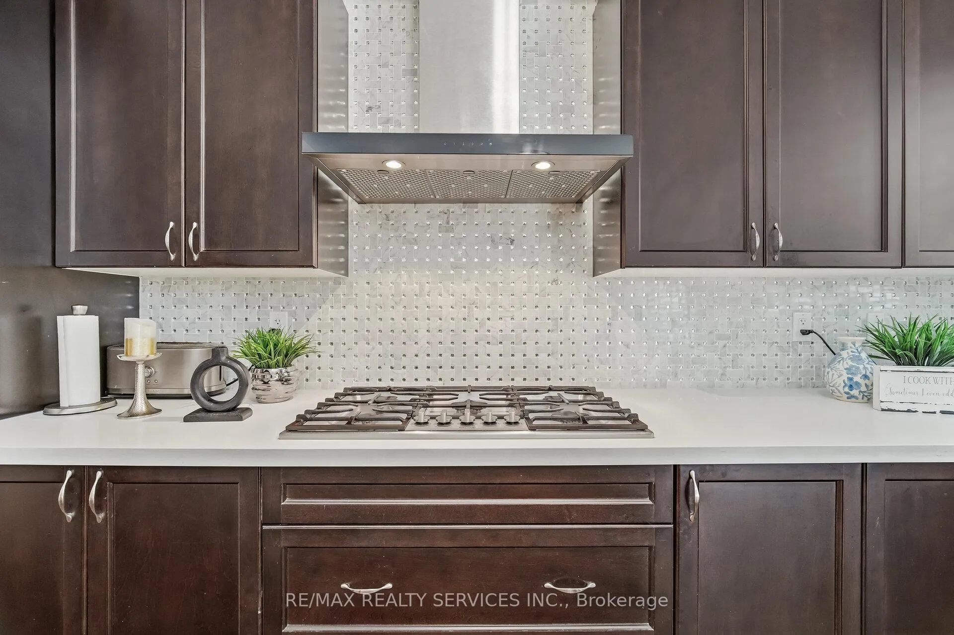 Photo 13 of 50 Royal Fern Crescent, Caledon, Rural Caledon — HOMEH