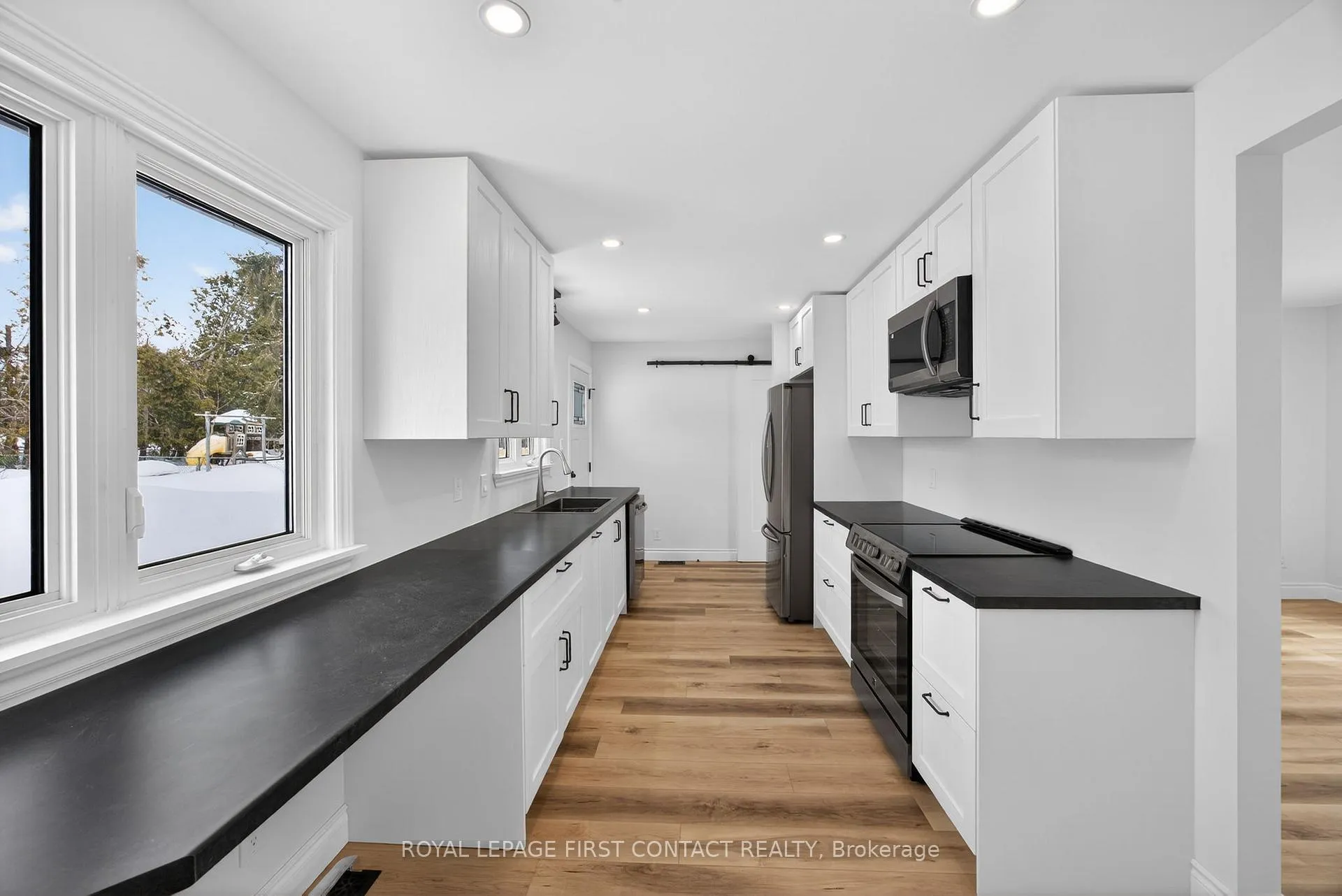 Photo 16 of 4 Wallis Street, Oro-Medonte, Warminister — HOMEH