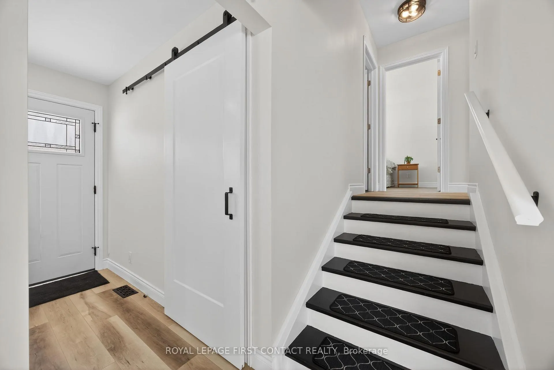 Photo 28 of 4 Wallis Street, Oro-Medonte, Warminister — HOMEH
