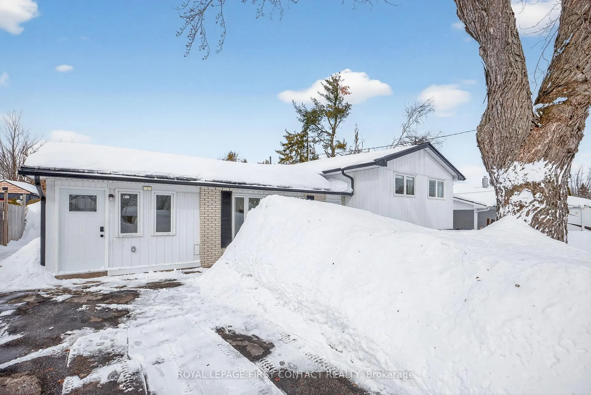 Photo 38 of 4 Wallis Street, Oro-Medonte, Warminister — HOMEH