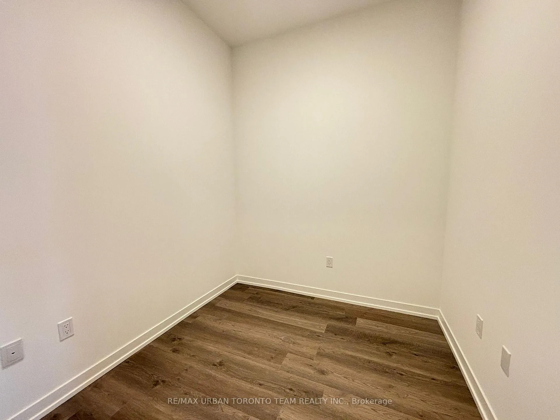 Photo 12 of Unit 2708, 8 Interchange Way, Vaughan, Vaughan Corporate Centre — HOMEH