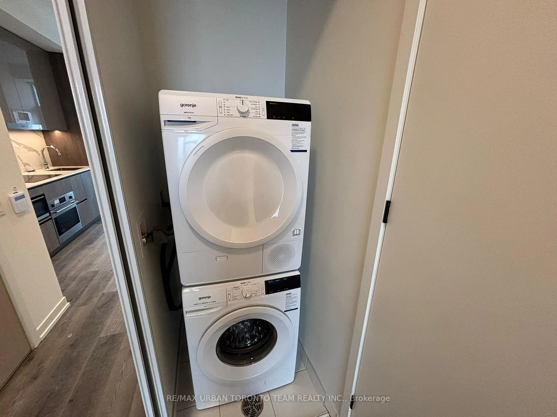 Photo 13 of Unit 2708, 8 Interchange Way, Vaughan, Vaughan Corporate Centre — HOMEH
