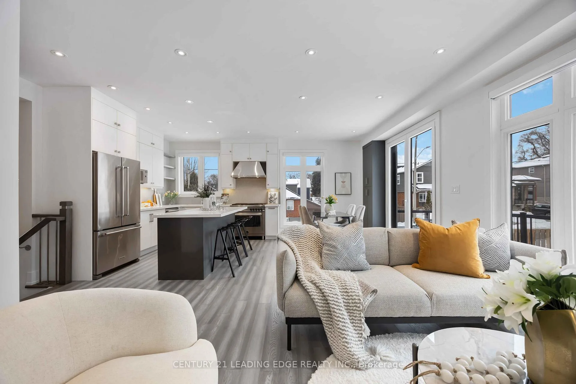 Photo 14 of 43 Glenburn Avenue, Toronto, O'Connor-Parkview — HOMEH