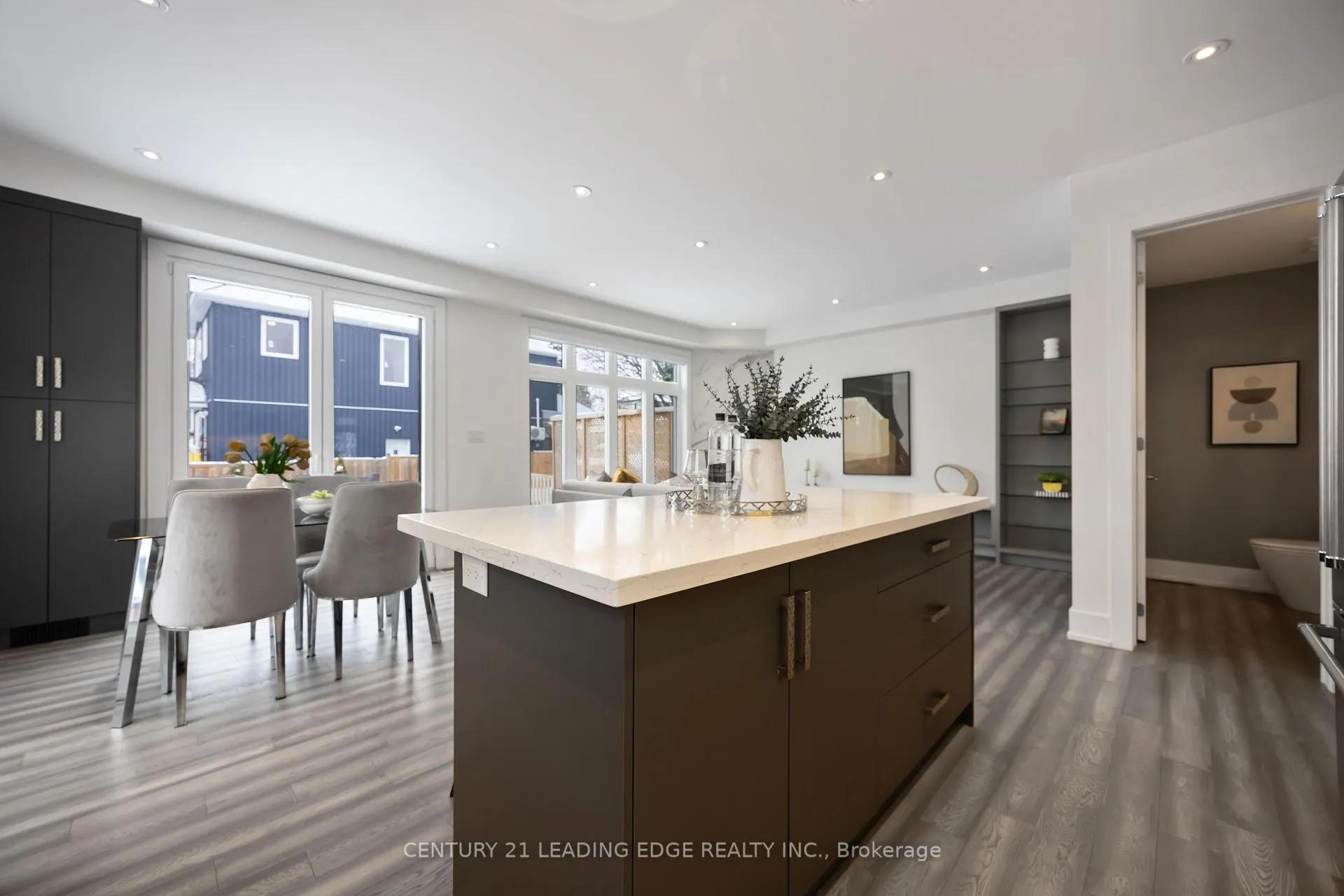 Photo 17 of 43 Glenburn Avenue, Toronto, O'Connor-Parkview — HOMEH