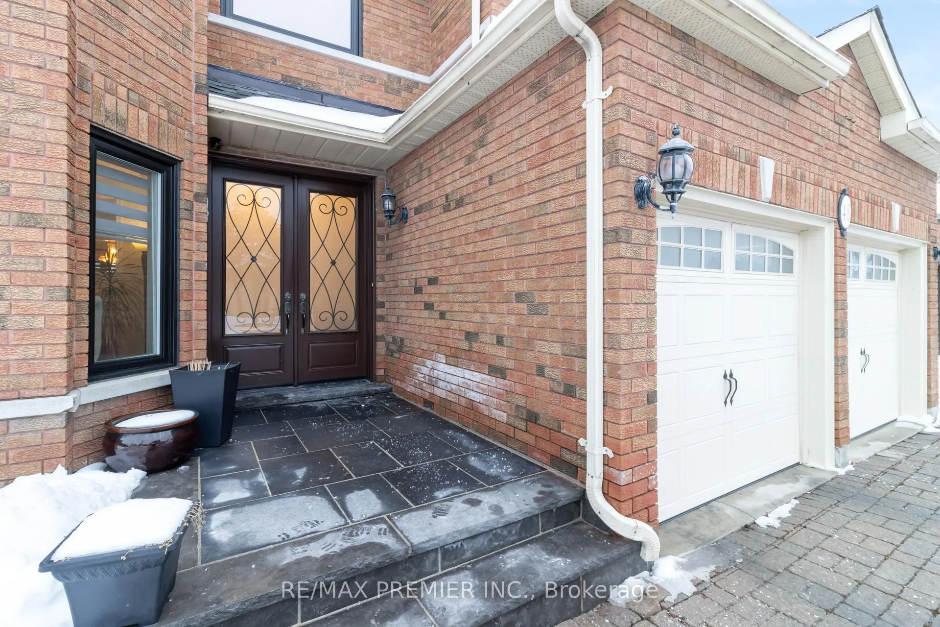 Photo 2 of 48 Vaughan Mills Road, Vaughan, Islington Woods — HOMEH