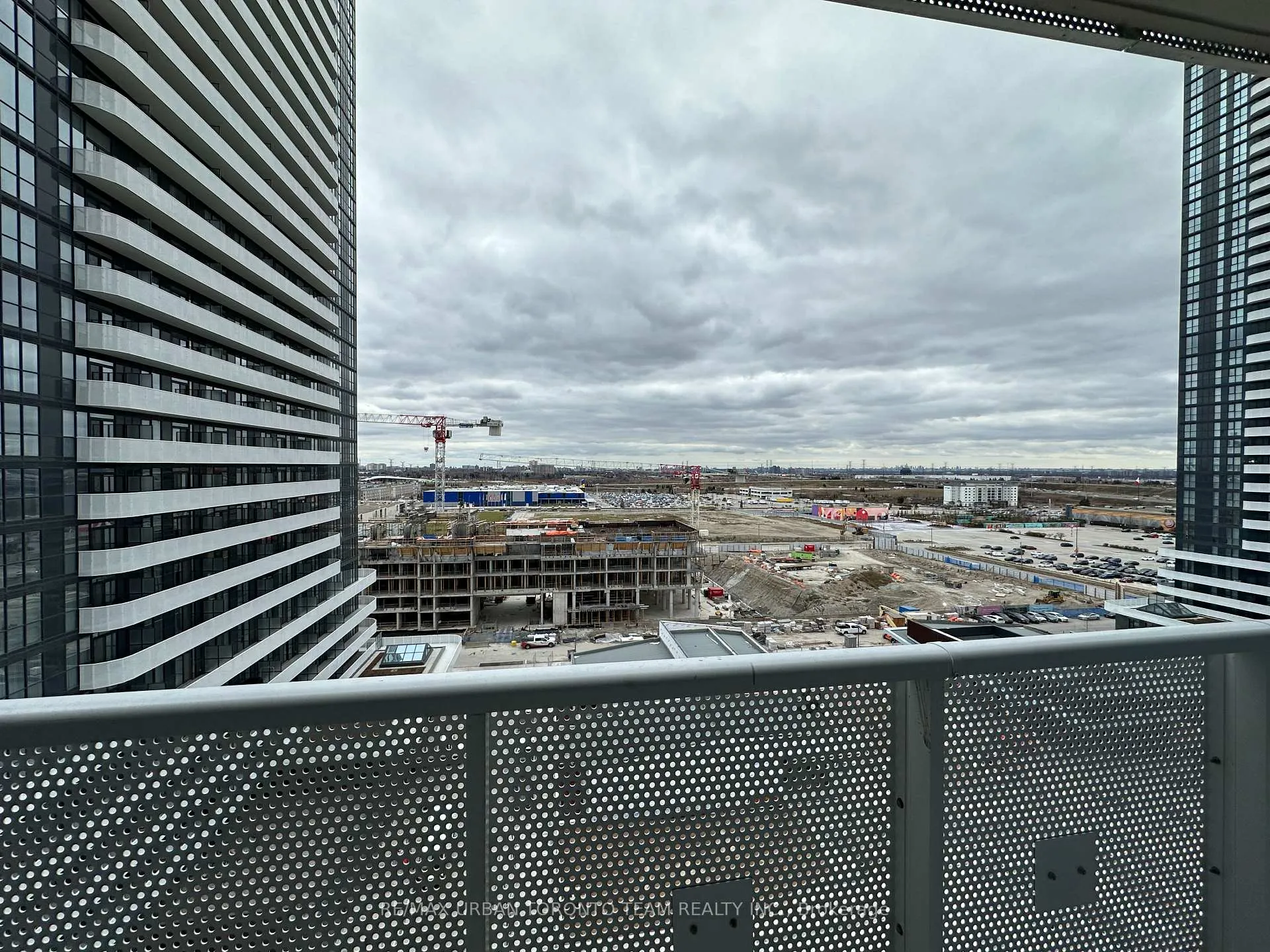 Photo 6 of Unit 1011, 8 Interchange Way, Vaughan, Vaughan Corporate Centre — HOMEH