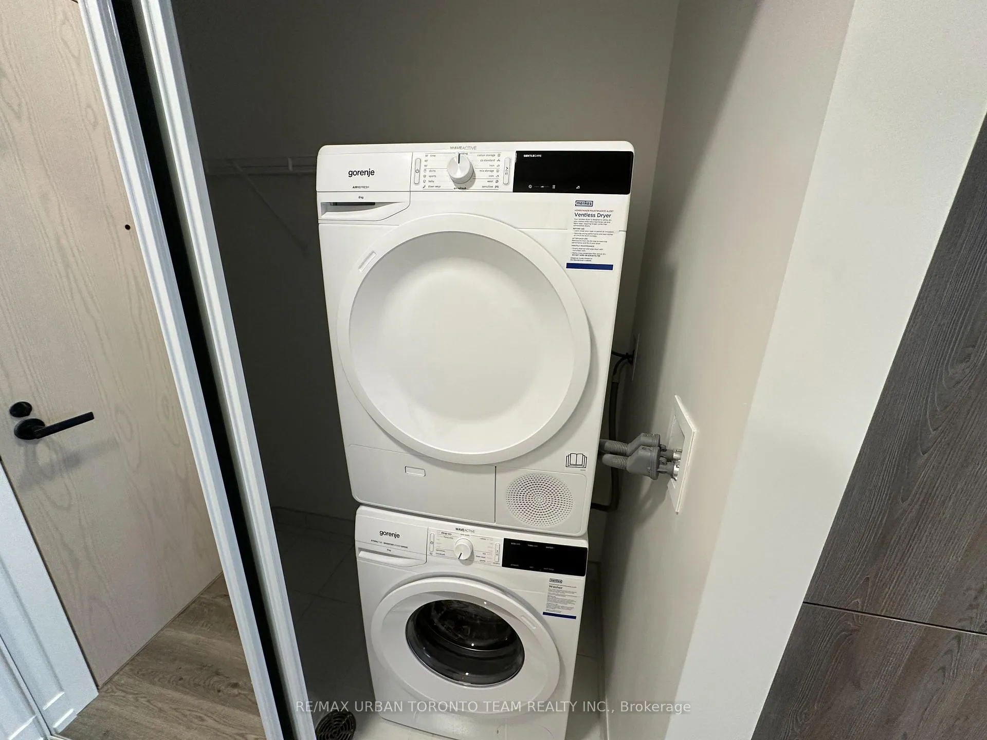 Photo 13 of Unit 1011, 8 Interchange Way, Vaughan, Vaughan Corporate Centre — HOMEH
