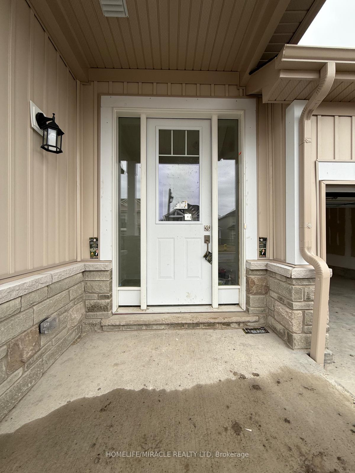 Photo 2 of 63 Oakmont Drive, Loyalist, Bath — HOMEH