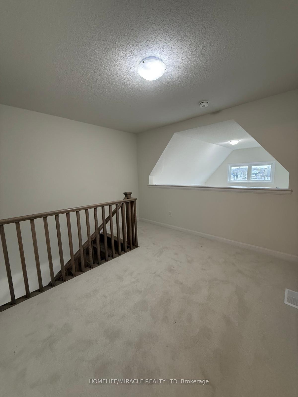 Photo 21 of 63 Oakmont Drive, Loyalist, Bath — HOMEH