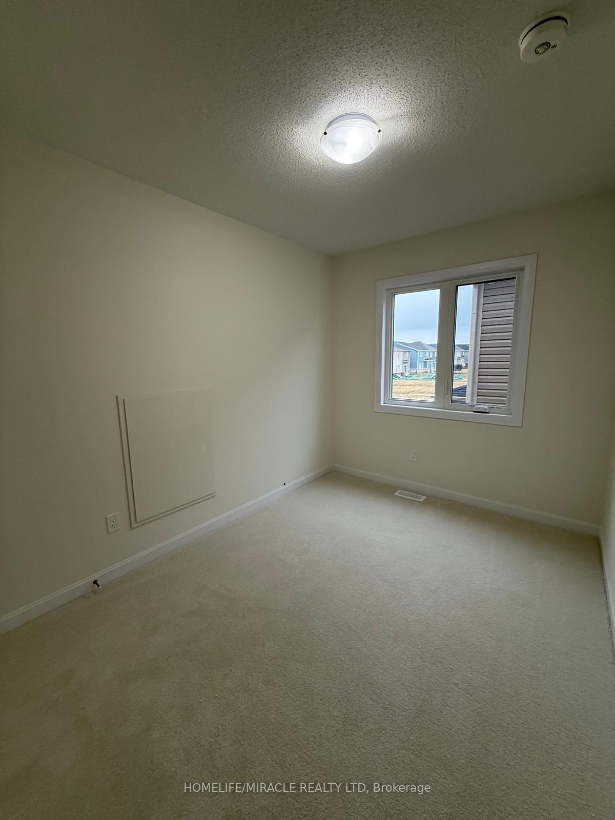 Photo 24 of 63 Oakmont Drive, Loyalist, Bath — HOMEH