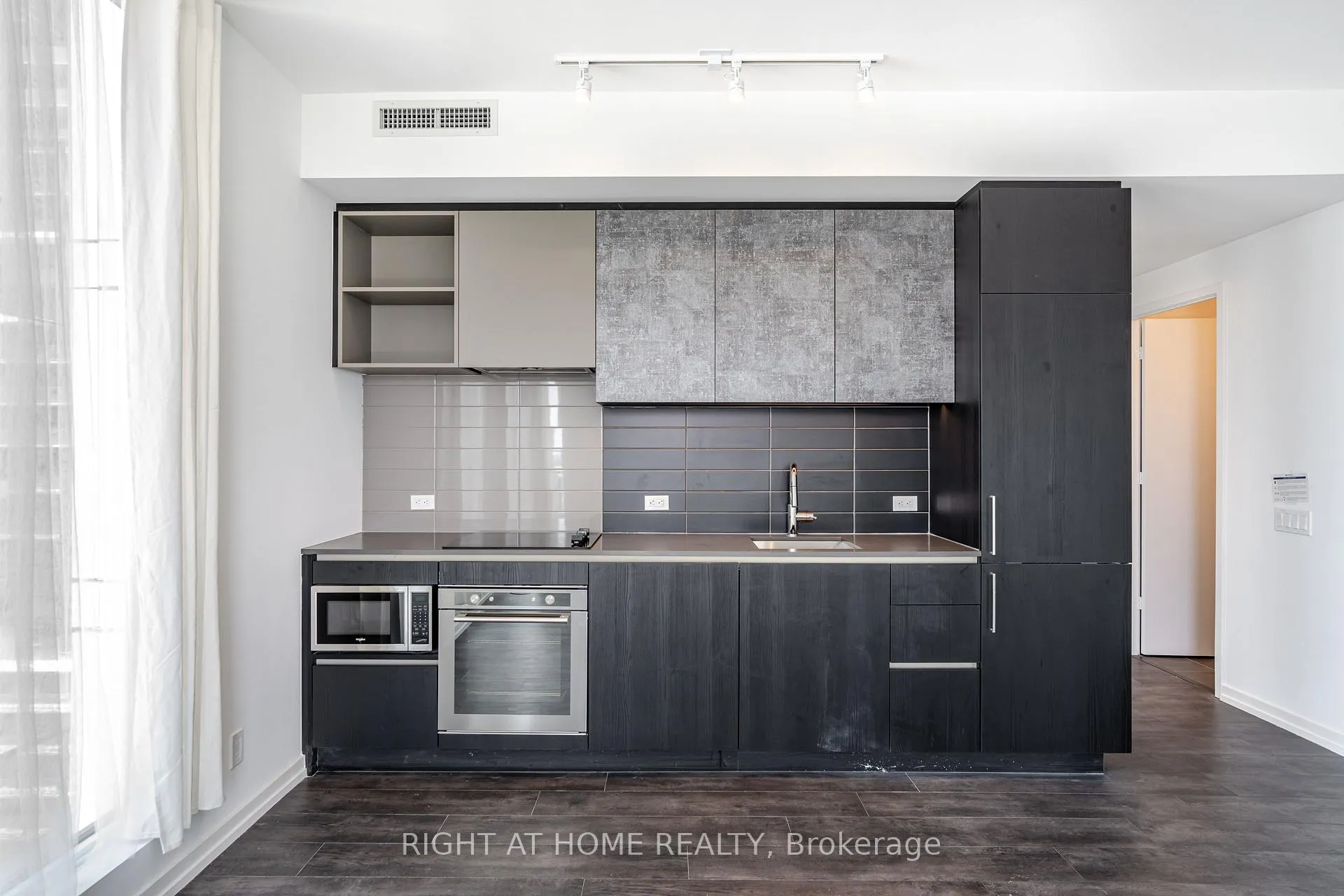 Photo 14 of Unit 2802, 7890 Jane Street, Vaughan, Vaughan Corporate Centre — HOMEH