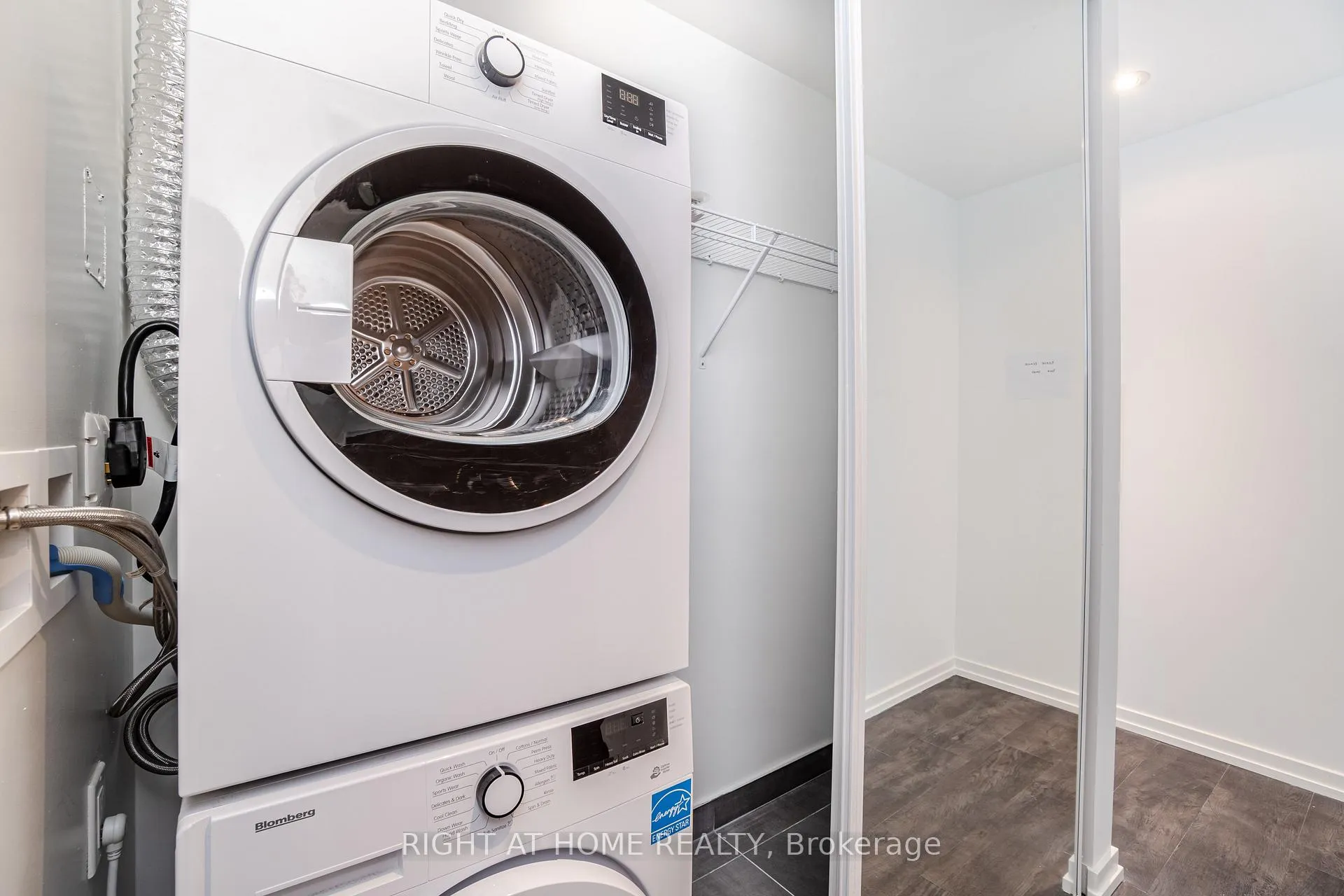 Photo 22 of Unit 2802, 7890 Jane Street, Vaughan, Vaughan Corporate Centre — HOMEH