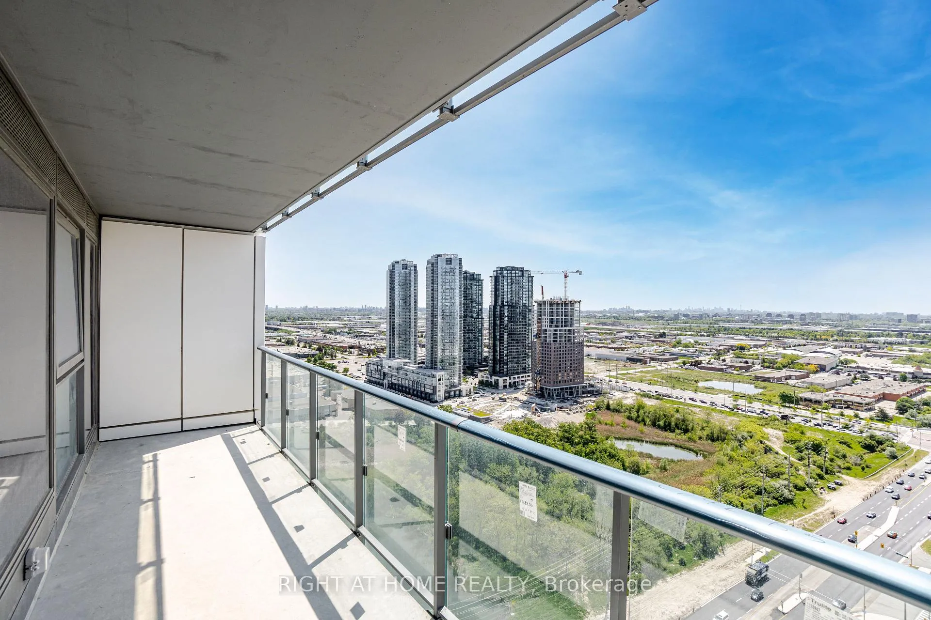 Photo 24 of Unit 2802, 7890 Jane Street, Vaughan, Vaughan Corporate Centre — HOMEH