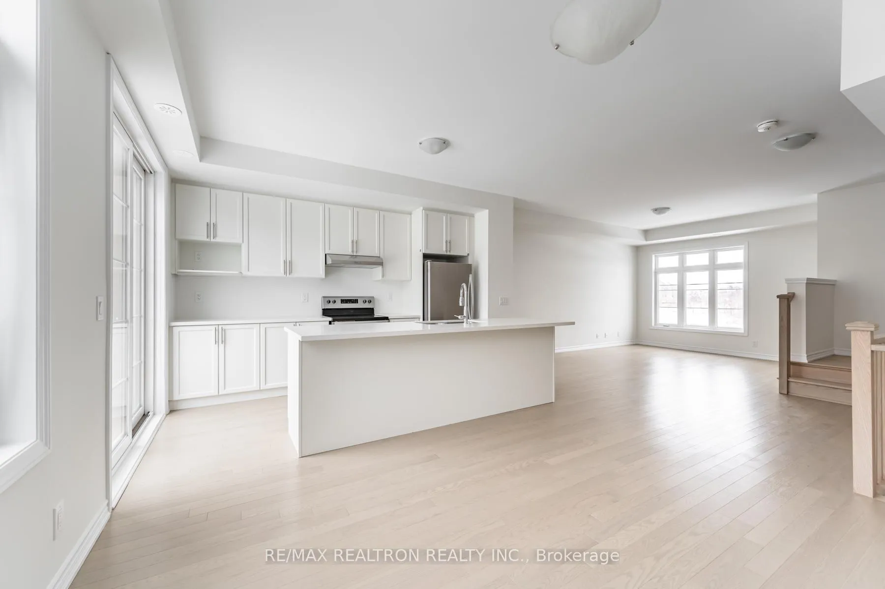 Photo 7 of 9706 Kennedy Road, Markham, Angus Glen — HOMEH