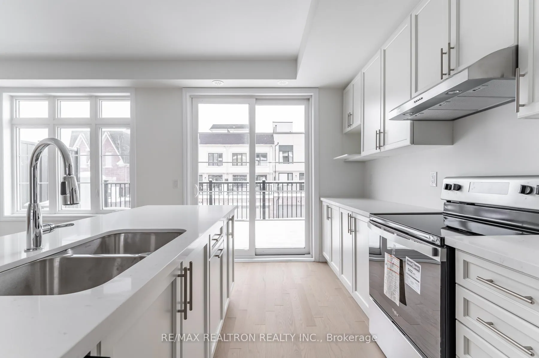 Photo 11 of 9706 Kennedy Road, Markham, Angus Glen — HOMEH