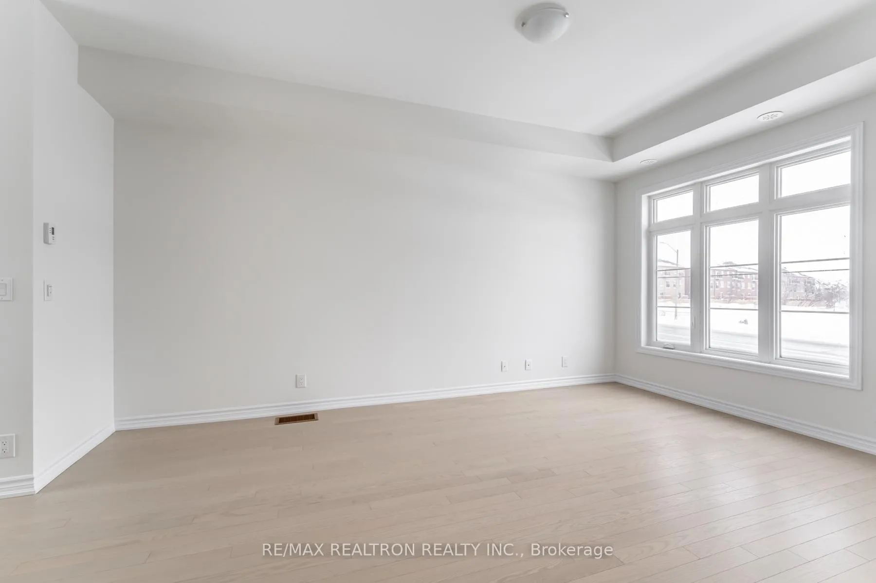 Photo 15 of 9706 Kennedy Road, Markham, Angus Glen — HOMEH