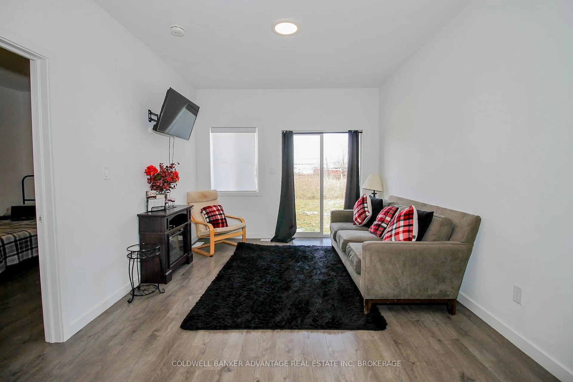 Photo 7 of 400 Chaffey Street, Welland, Lincoln/Crowland — HOMEH