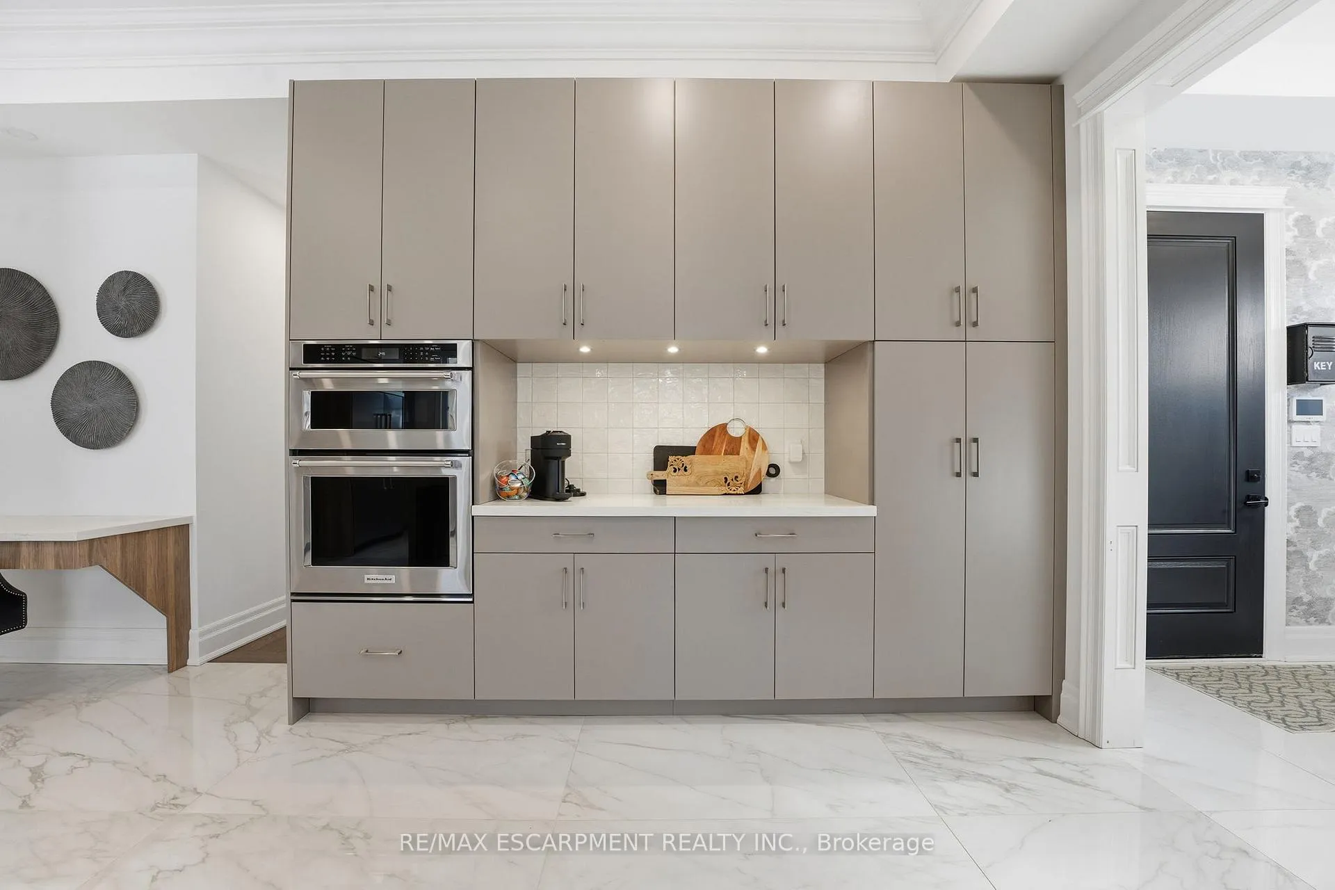Photo 15 of Unit 3, 2265 Lakeshore Road, Burlington, Brant — HOMEH