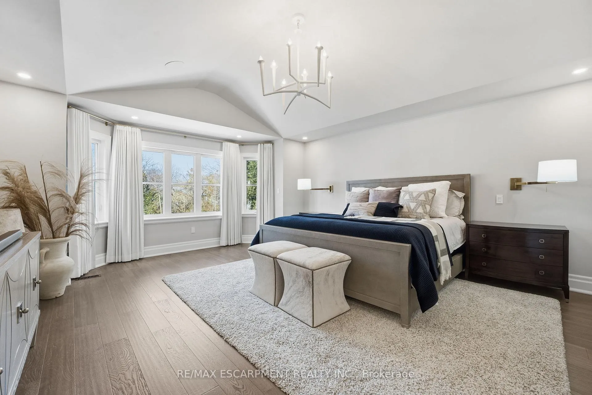 Photo 21 of Unit 3, 2265 Lakeshore Road, Burlington, Brant — HOMEH