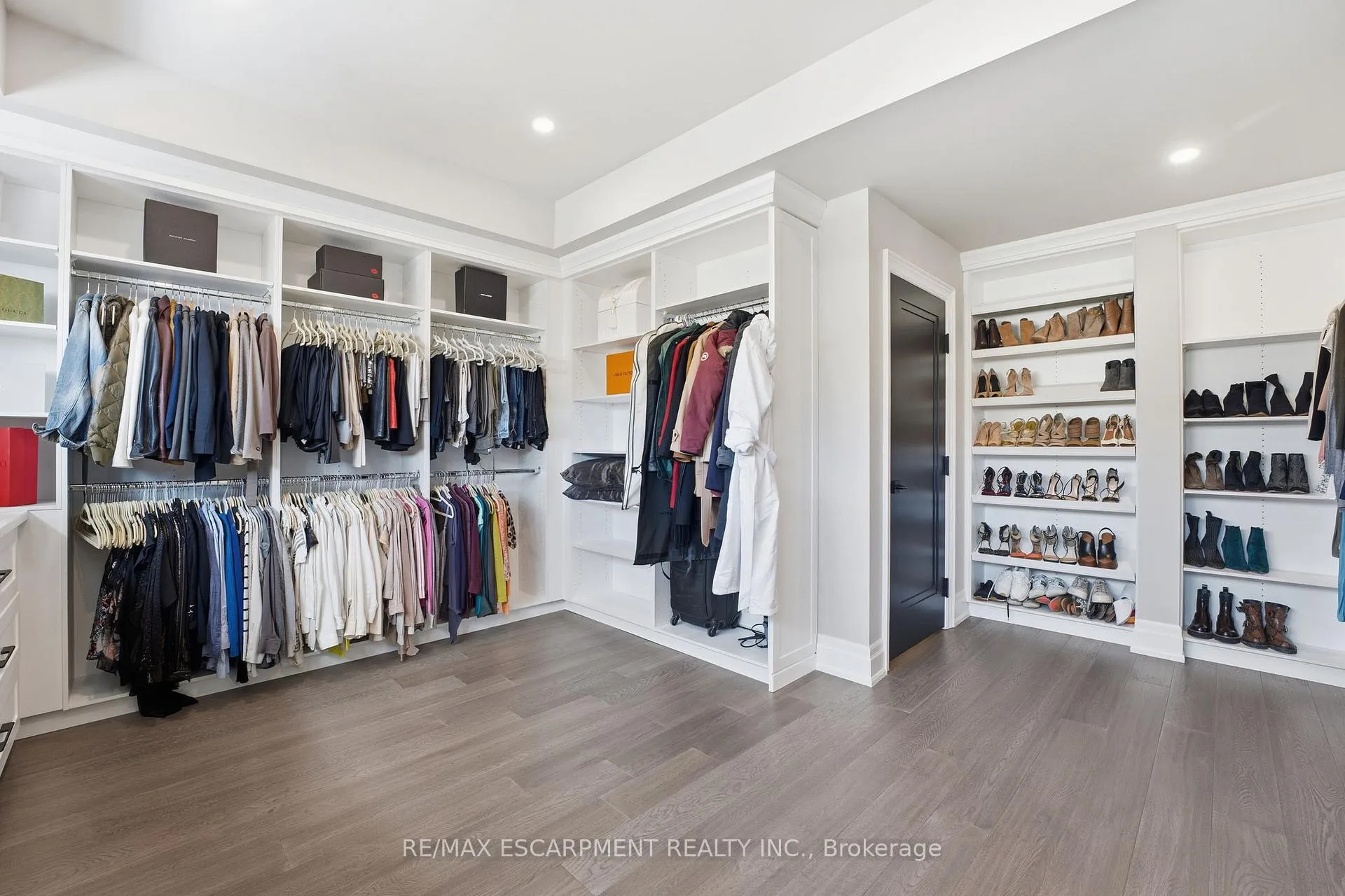 Photo 23 of Unit 3, 2265 Lakeshore Road, Burlington, Brant — HOMEH