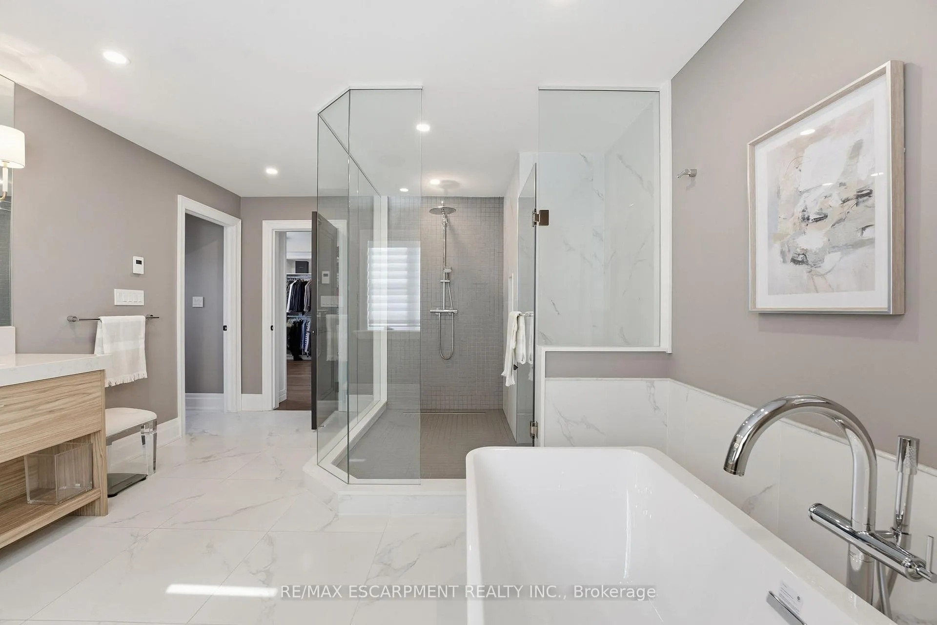 Photo 24 of Unit 3, 2265 Lakeshore Road, Burlington, Brant — HOMEH