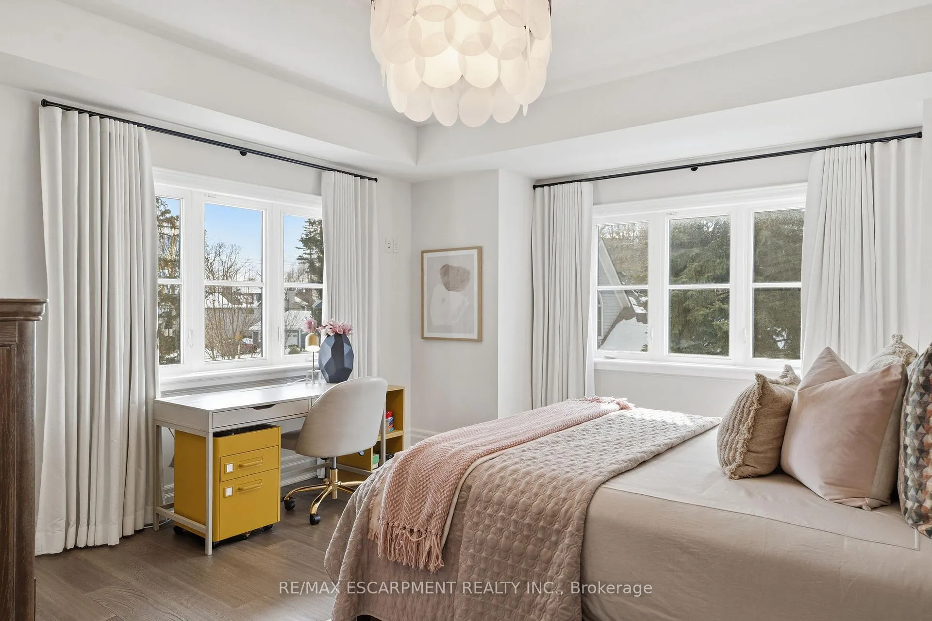 Photo 32 of Unit 3, 2265 Lakeshore Road, Burlington, Brant — HOMEH