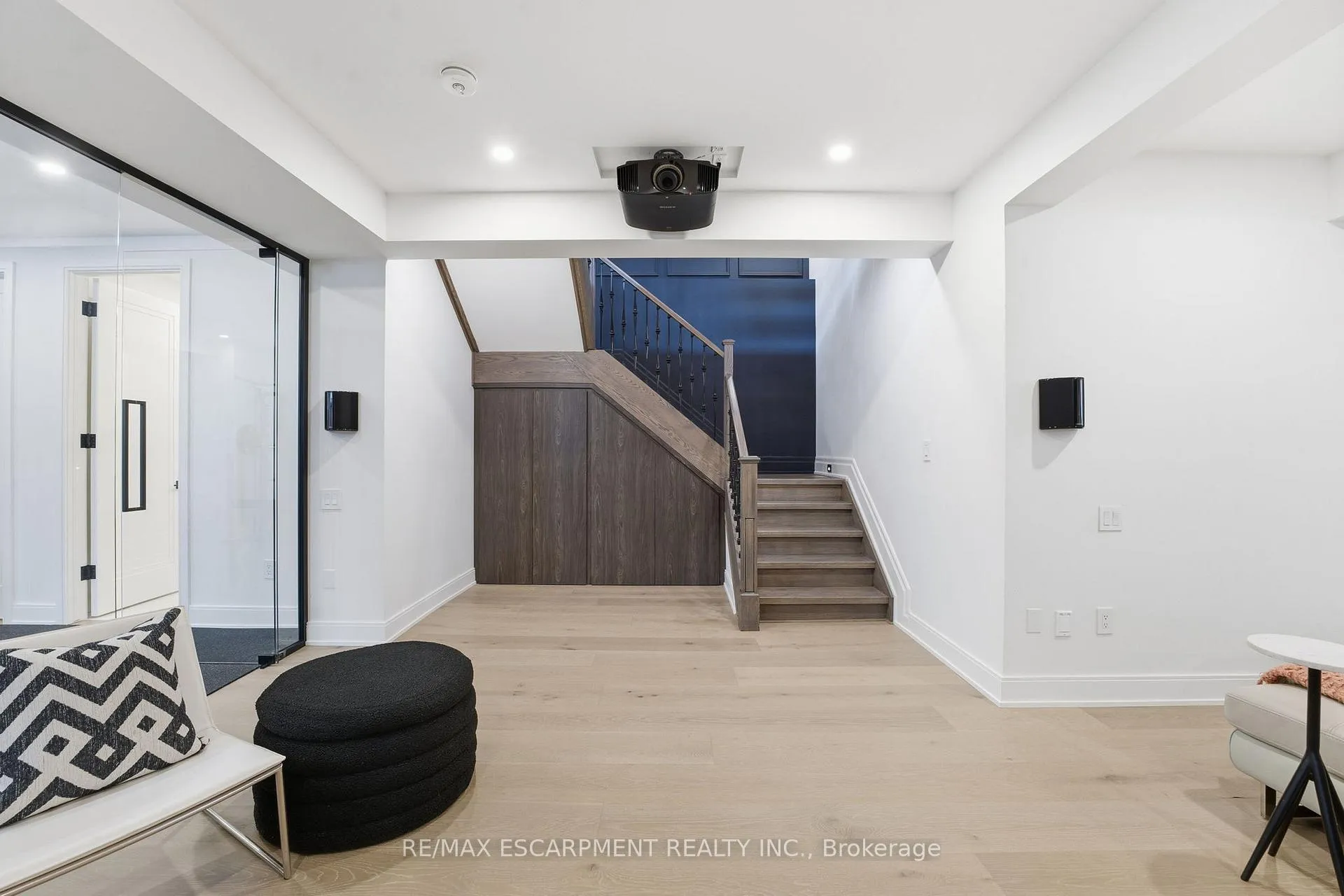 Photo 38 of Unit 3, 2265 Lakeshore Road, Burlington, Brant — HOMEH