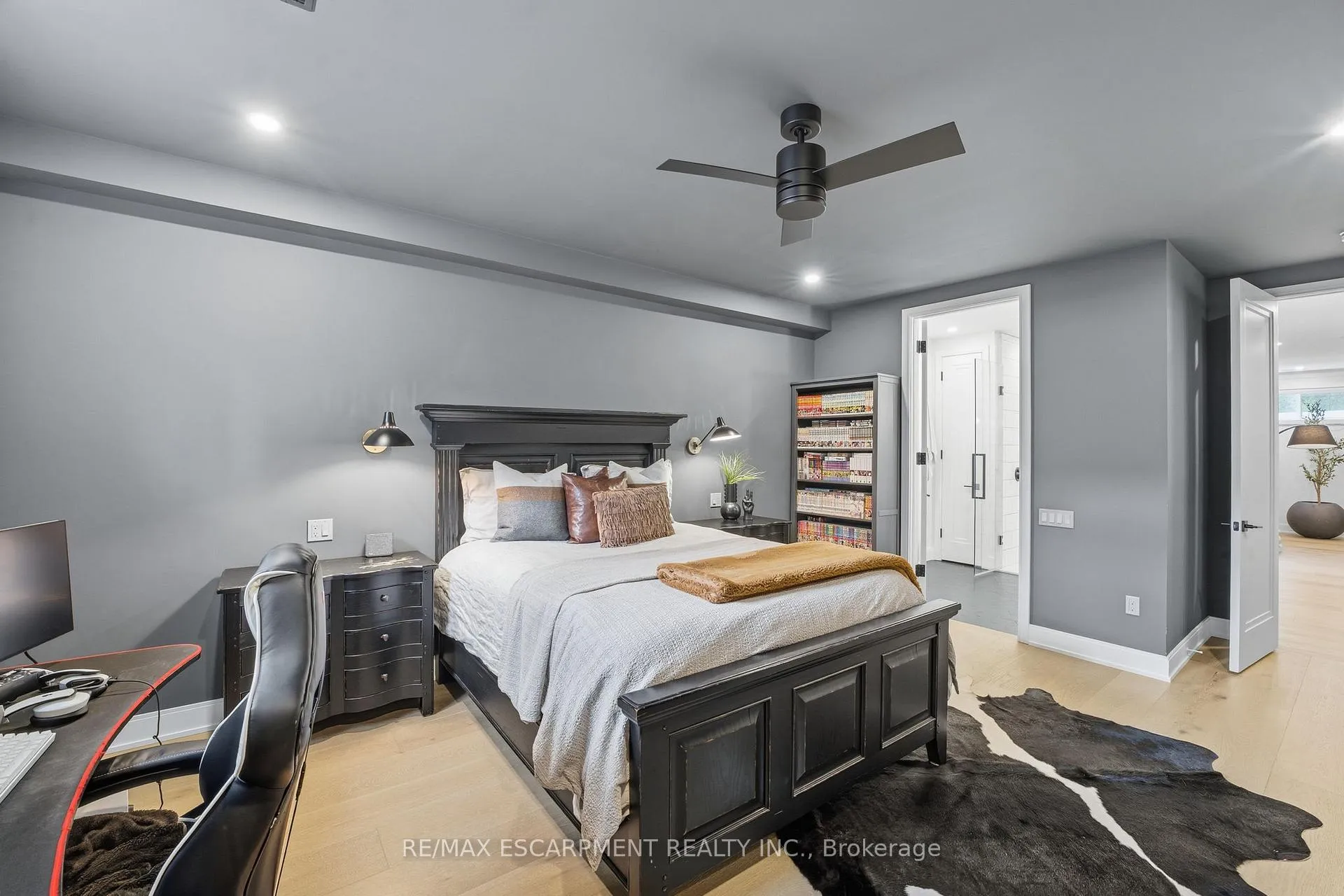 Photo 41 of Unit 3, 2265 Lakeshore Road, Burlington, Brant — HOMEH