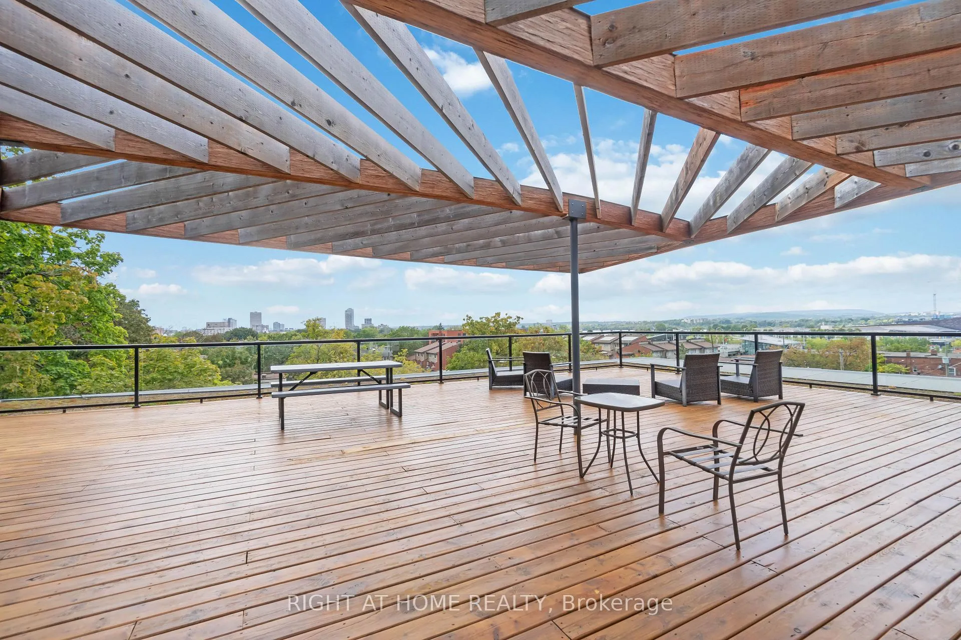 Photo 2 of Unit 305, 22 Perkins Street, Ottawa, West Centre Town — HOMEH