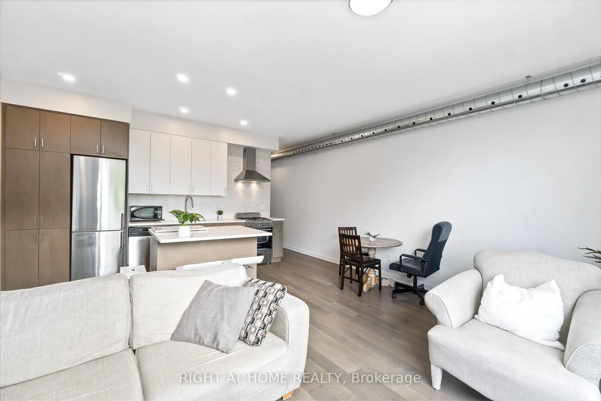 Photo 5 of Unit 305, 22 Perkins Street, Ottawa, West Centre Town — HOMEH