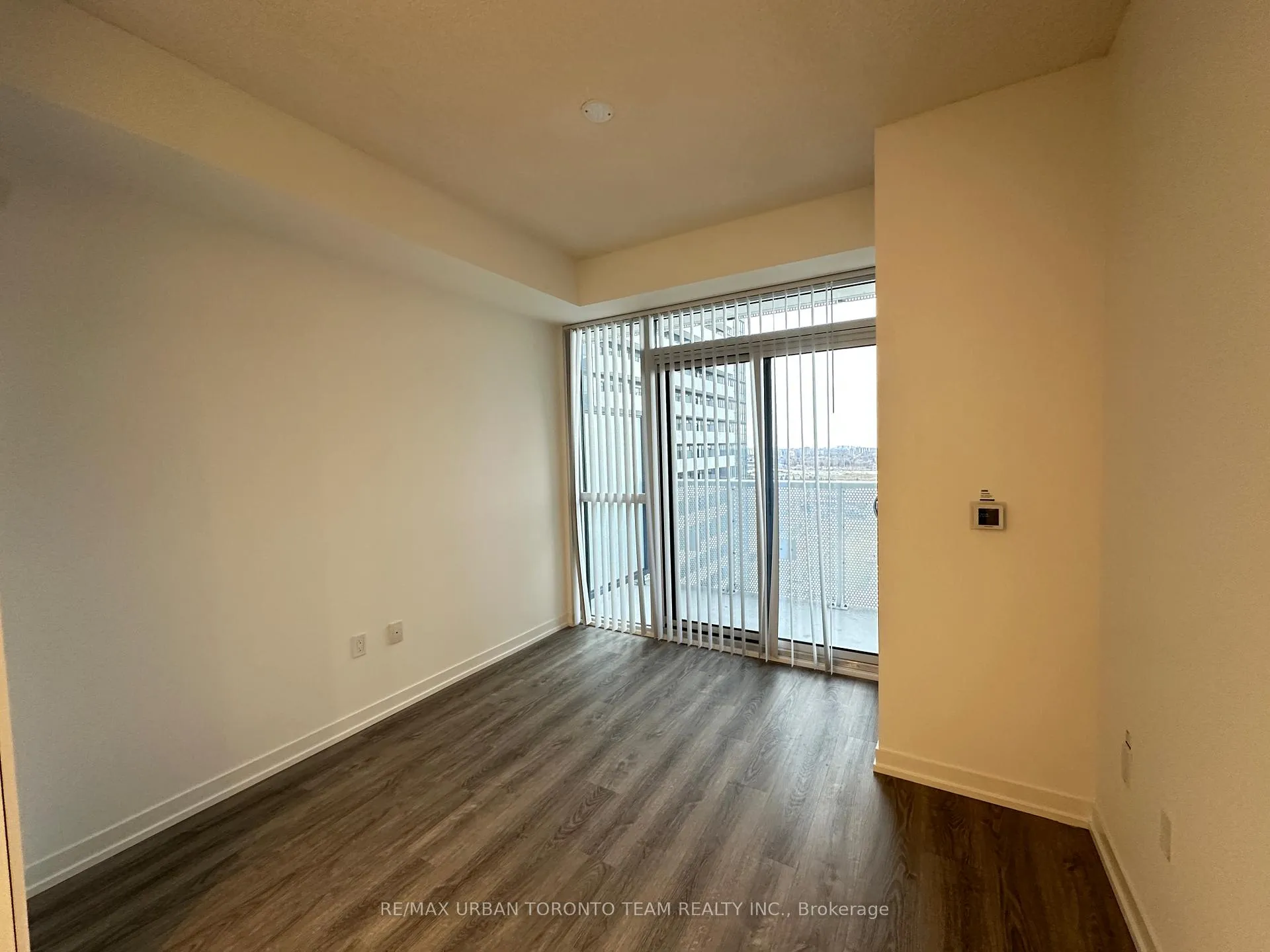 Photo 6 of Unit 2111, 8 Interchange Way, Vaughan, Vaughan Corporate Centre — HOMEH
