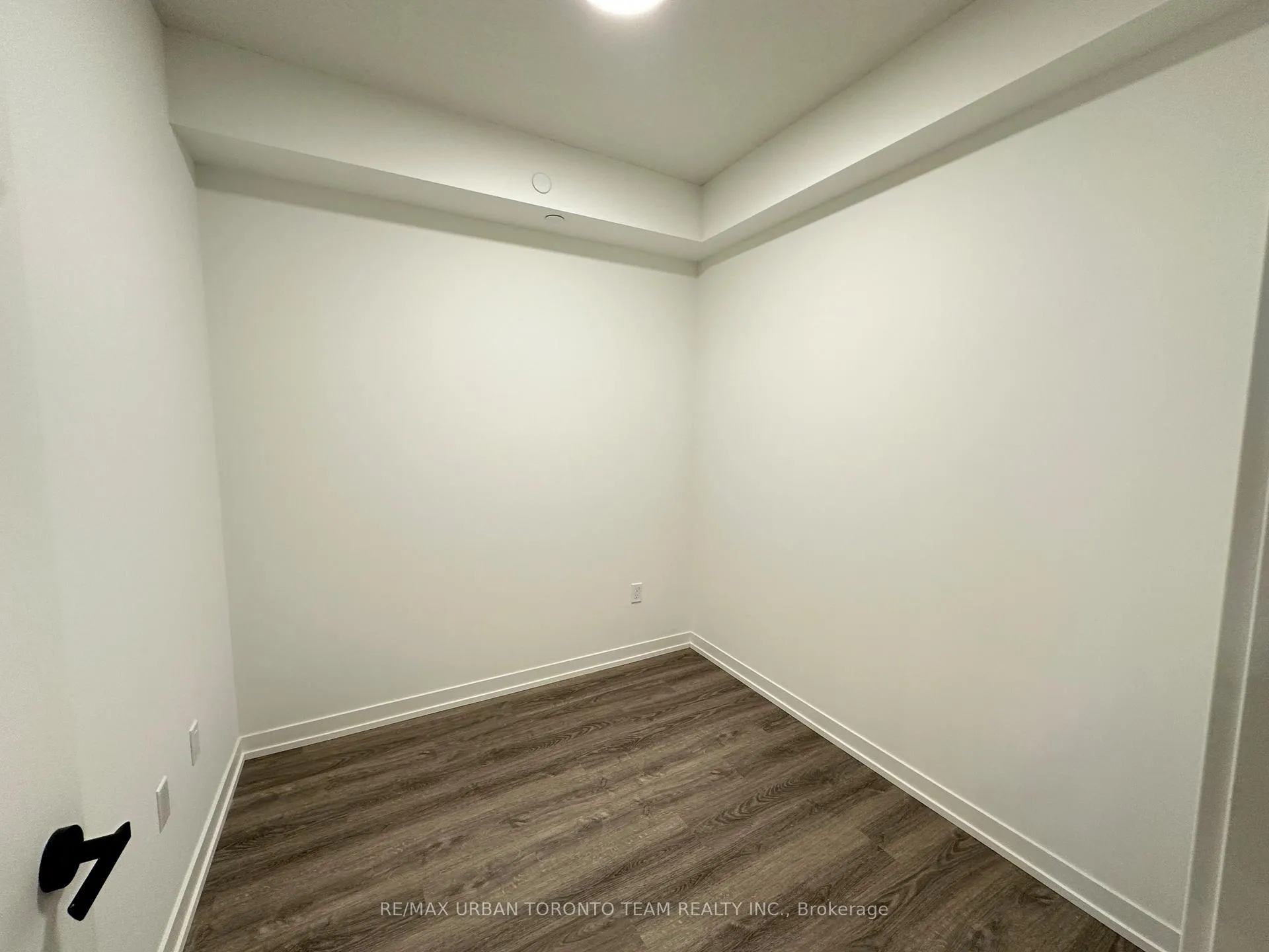 Photo 11 of Unit 2111, 8 Interchange Way, Vaughan, Vaughan Corporate Centre — HOMEH