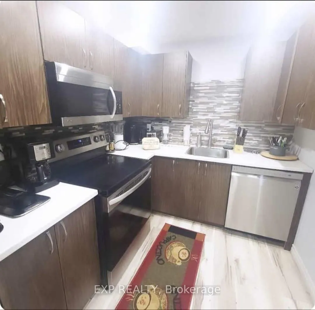 Photo 2 of 267 Bethune Avenue, Welland, Lincoln/Crowland — HOMEH