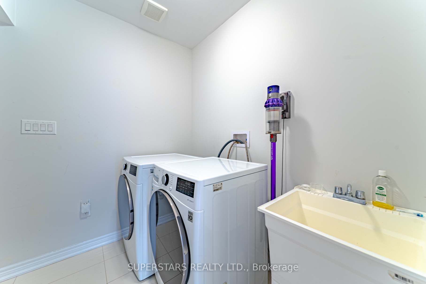 Photo 13 of 178 Webb Street, Markham, Cornell — HOMEH