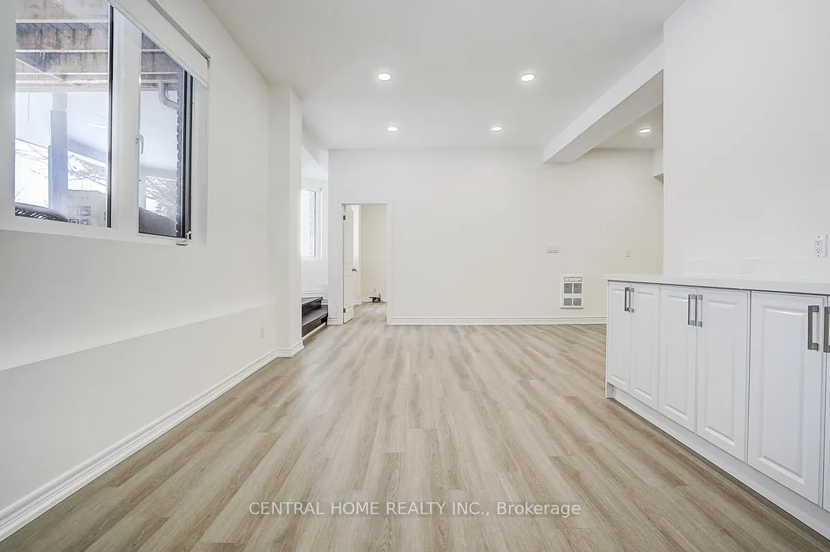 Photo 6 of Unit Bsmt, 134 Bradgate Drive, Markham, Thornlea — HOMEH