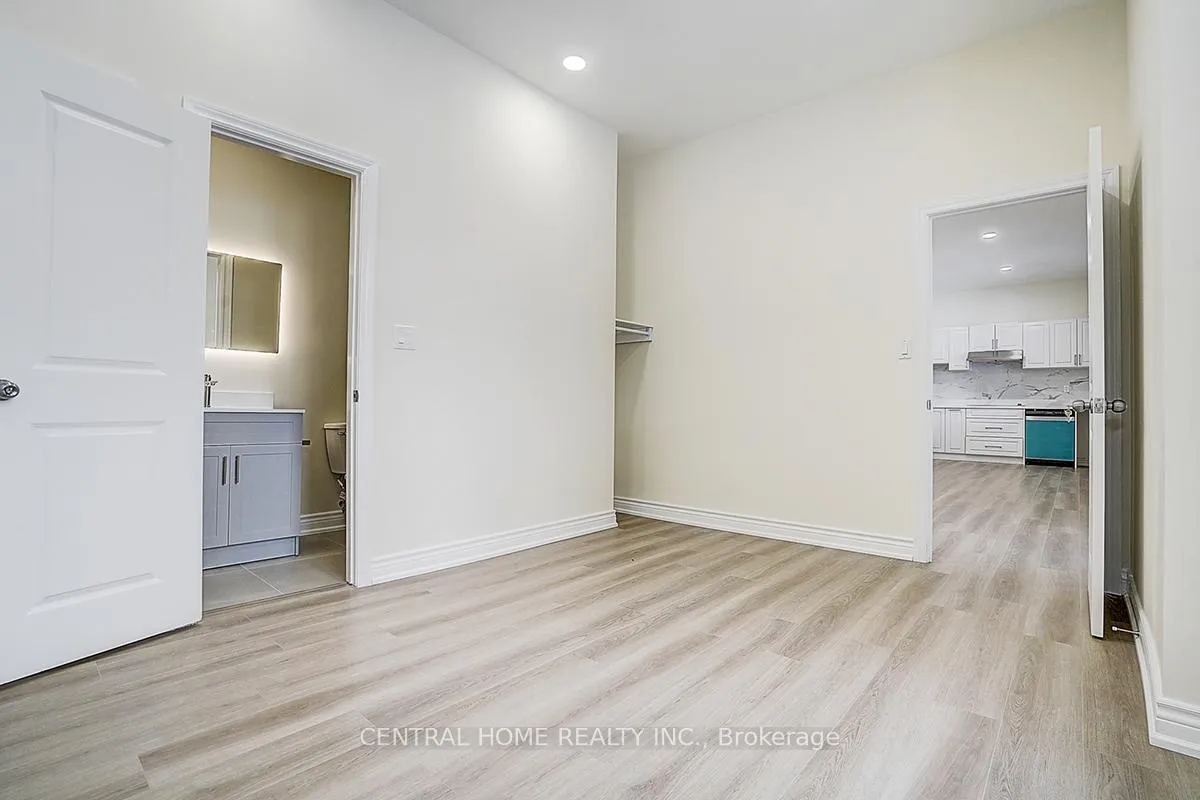 Photo 21 of Unit Bsmt, 134 Bradgate Drive, Markham, Thornlea — HOMEH