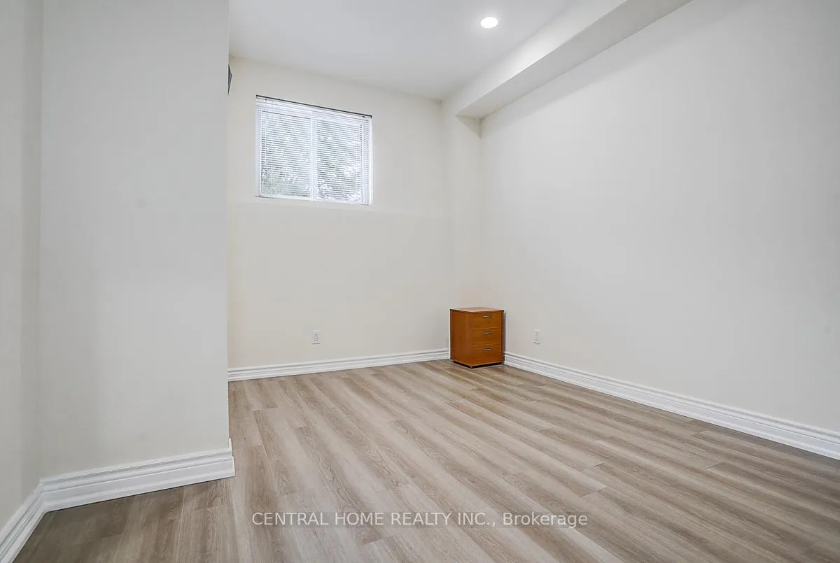 Photo 23 of Unit Bsmt, 134 Bradgate Drive, Markham, Thornlea — HOMEH