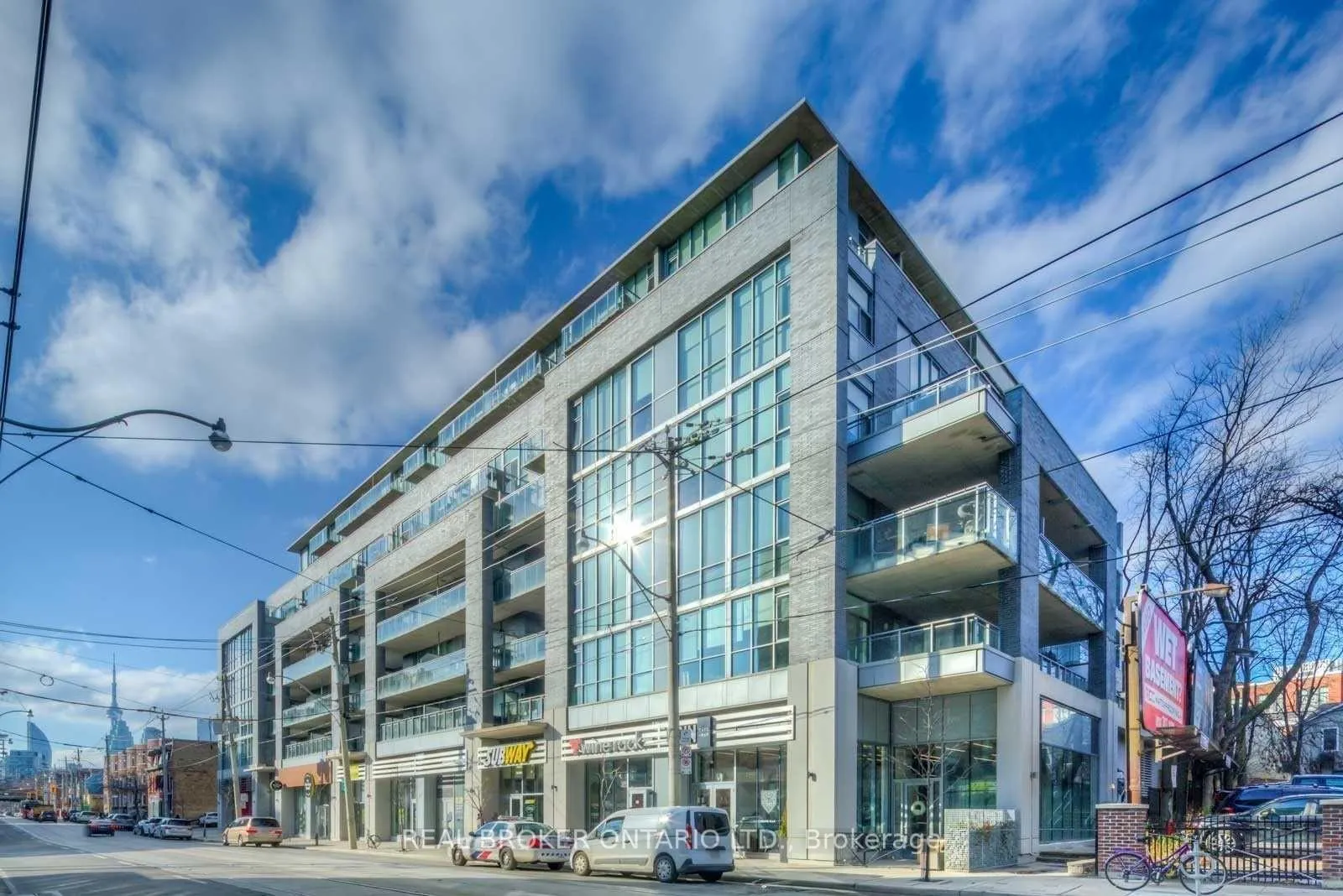 Front of Unit 519, 510 King Street E